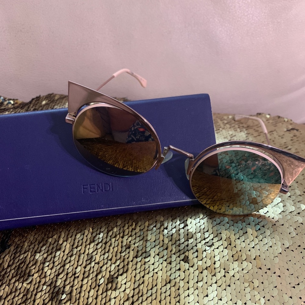 Fendi sunglasses cat eye sunglasses